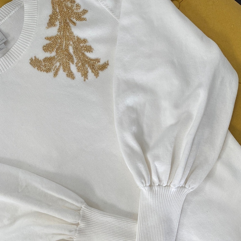 Worthington White Sweater with Beautiful Gold Accent - Picture 4 of 5